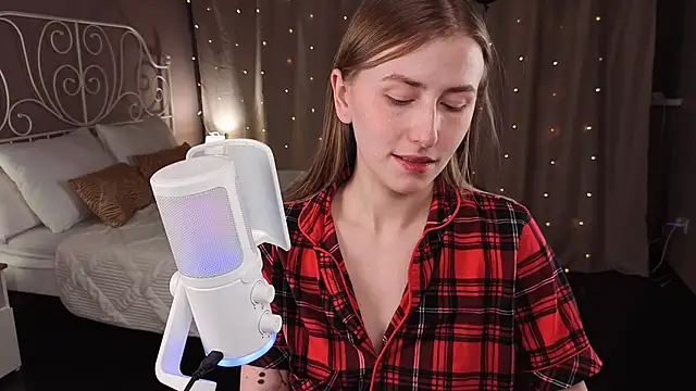 VesperaCeleste online show from November 2025 05:44:02 AM