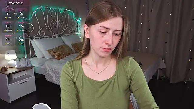 VesperaCeleste online show from October 2025 05:42:01 AM