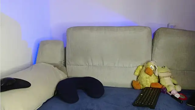 Raycatt1 online show from April 2026 11:14:02 AM