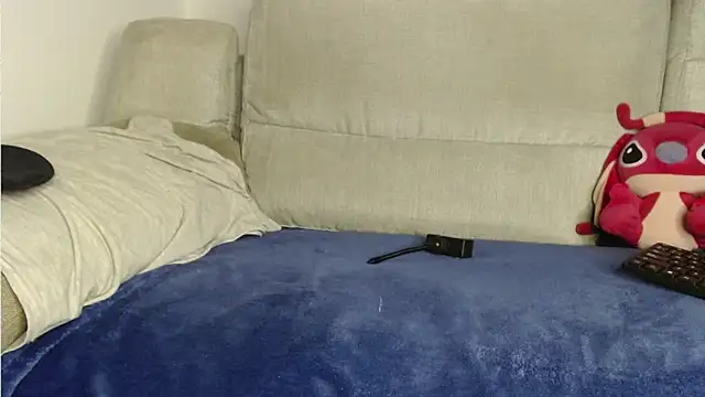 Raycatt1 online show from May 2026 11:03:02 AM