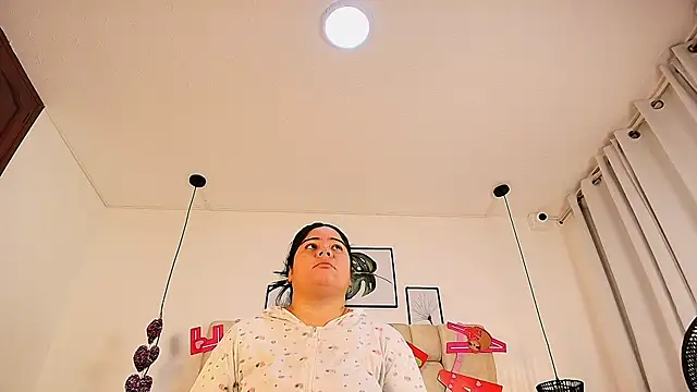 elizawiliamst online show from September 2025 12:21:01 PM