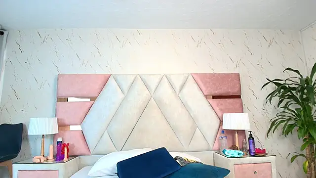 elizawiliamst online show from November 2025 02:21:01 PM