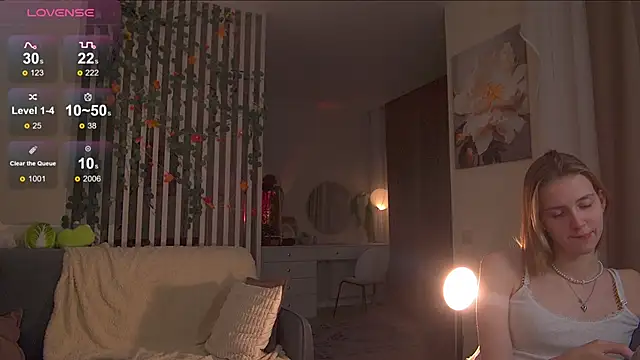 Snapshot of sofiapurex chatting on November 2025 08:20:02 PM sofiapurex online show from November 2025 08:20:02 PM