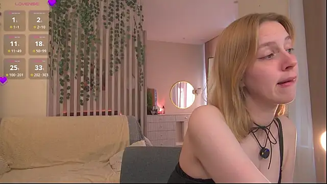 Snapshot of sofiapurex chatting on May 2026 02:31:01 AM sofiapurex online show from May 2026 02:31:01 AM