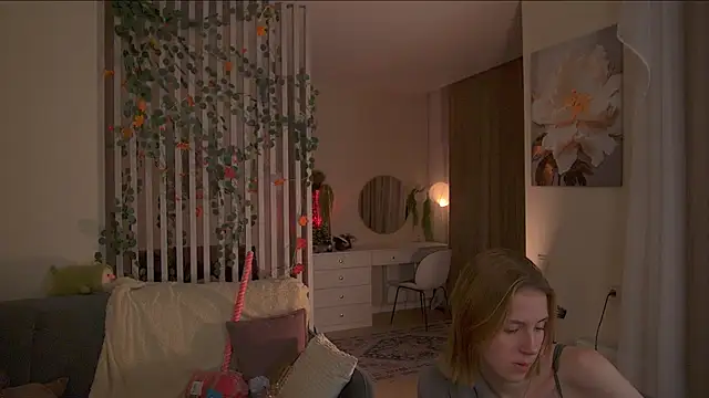 Snapshot of sofiapurex chatting on December 2025 08:47:01 PM sofiapurex online show from December 2025 08:47:01 PM