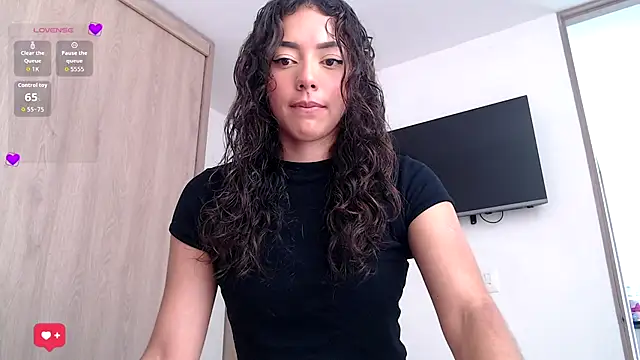 WendySuns  online show from November 2025 05:13:02 PM