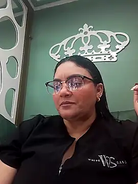 tiffany Johnson1 online show from September 2025 06:03:01 PM