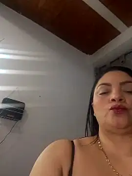 tiffany Johnson1 online show from May 2026 12:21:02 AM