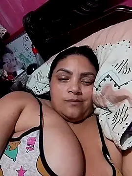 tiffany Johnson1 online show from January 2026 01:00:02 AM