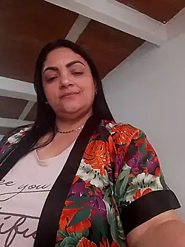 tiffany Johnson1 online show from October 2025 01:45:01 PM