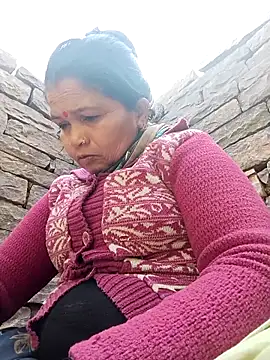 Manavi x online show from February 2026 02:57:02 AM