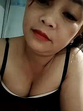 Lyly nuce online show from October 2025 10:24:02 PM