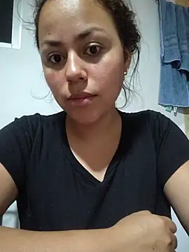camila-titis online show from June 2026 02:18:01 AM