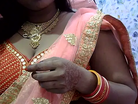 Snapshot of Rooshami_hot01 chatting on October 2025 04:52:02 PM Rooshami hot01 online show from October 2025 04:52:02 PM