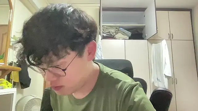 Passionatetwink2 online show from February 2026 10:11:01 AM