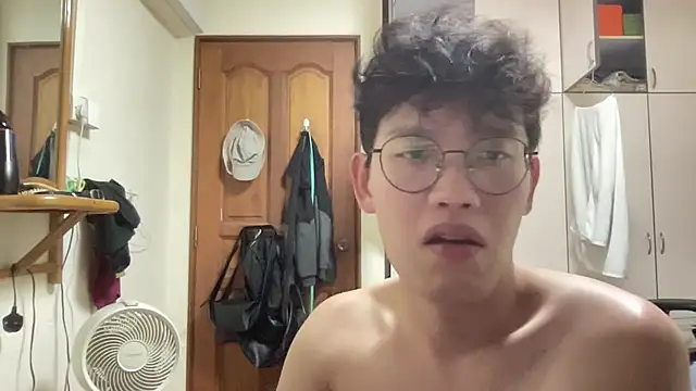 Passionatetwink2 online show from September 2025 11:50:01 AM