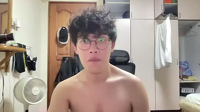 Passionatetwink2 online show from November 2025 11:48:01 AM