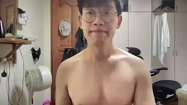 Passionatetwink2 online show from October 2025 11:00:02 AM