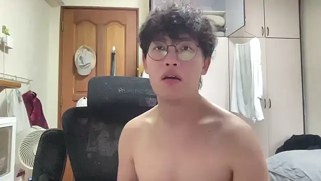 Passionatetwink2 online show from February 2026 09:31:02 AM