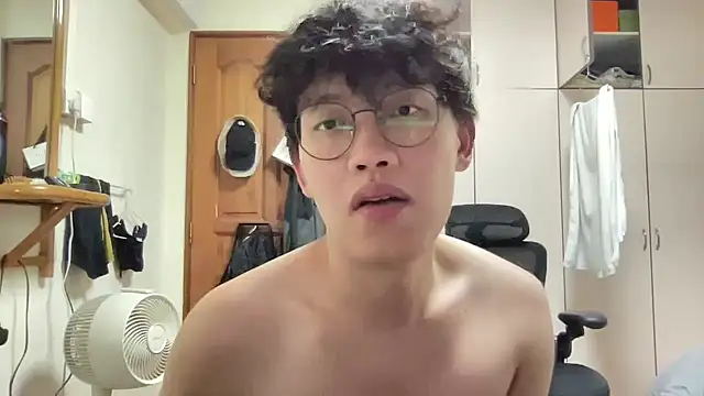 Passionatetwink2 online show from November 2025 09:45:02 AM