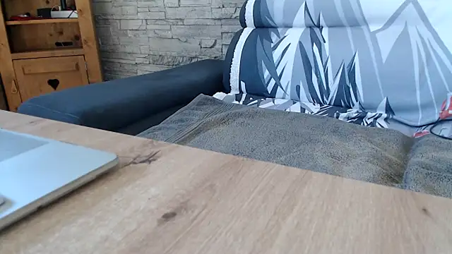 htreshot73 online show from March 2026 01:57:01 PM