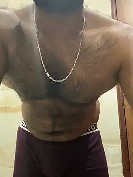 DJLOVE280825 online show from April 2026 09:43:01 PM