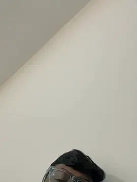 DJLOVE280825 online show from March 2026 11:32:01 PM