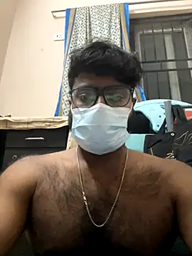 DJLOVE280825 online show from December 2025 01:35:01 PM