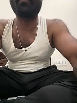 DJLOVE280825 online show from March 2026 09:52:01 PM