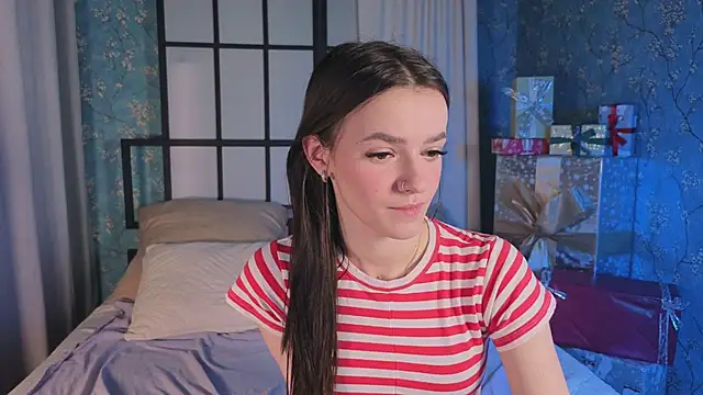 E l i z e  online show from November 2025 05:40:01 AM