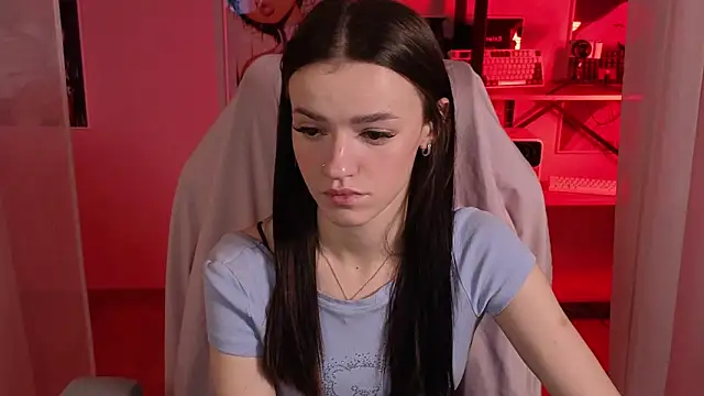 E l i z e  online show from November 2025 05:24:02 AM