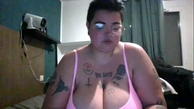 PirateXL online show from April 2026 10:49:02 PM