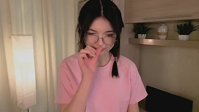 Susan Gardner online show from November 2025 06:12:01 AM