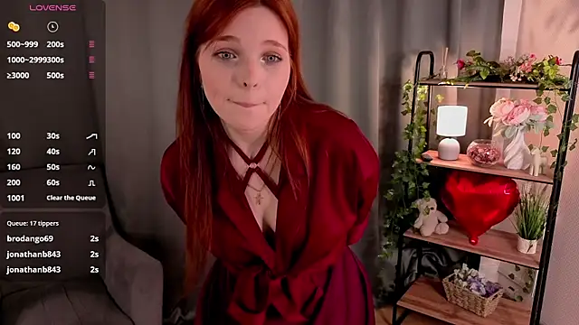 AnnieKim  online show from April 2026 04:19:01 PM