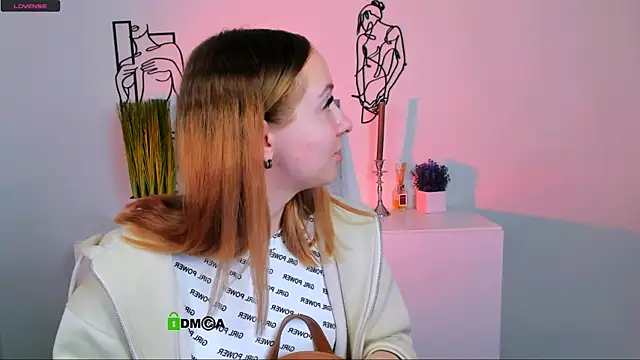 mila glow1 online show from October 2025 07:16:02 PM