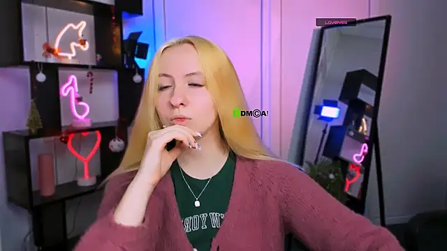 mila glow1 online show from January 2026 07:40:01 PM