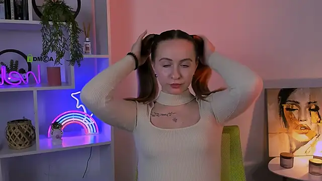 mila glow1 online show from October 2025 07:37:01 PM