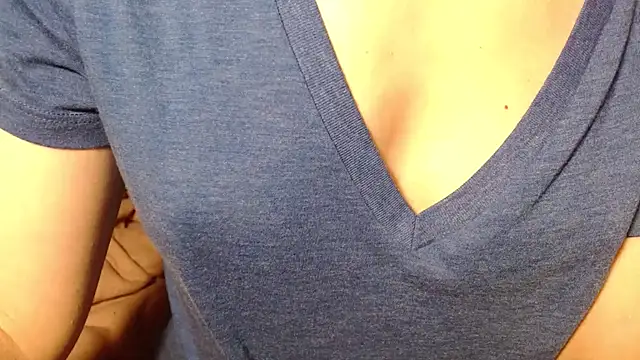 LorraineOSun online show from April 2026 06:44:02 PM