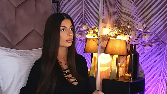 EvaRhea online show from December 2025 03:52:01 AM