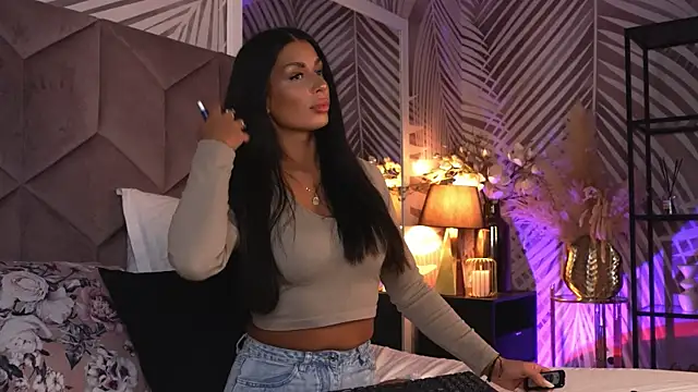 EvaRhea online show from April 2026 03:13:02 AM