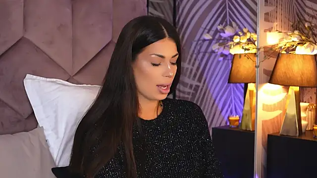 EvaRhea online show from November 2025 03:54:01 AM