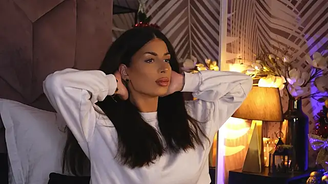 EvaRhea online show from December 2025 04:00:01 AM