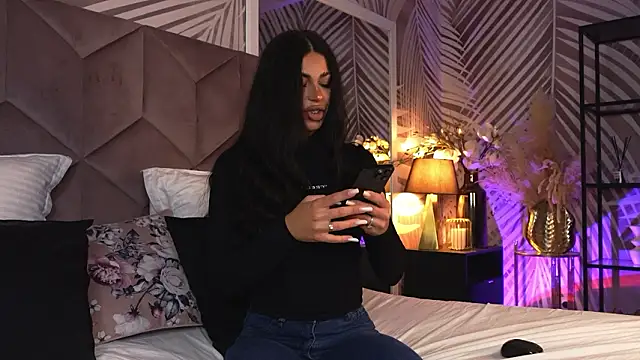 EvaRhea online show from March 2026 02:57:02 AM