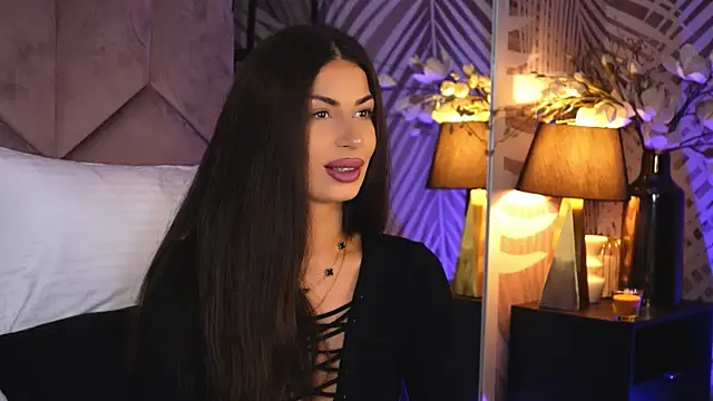 EvaRhea online show from November 2025 03:56:01 AM