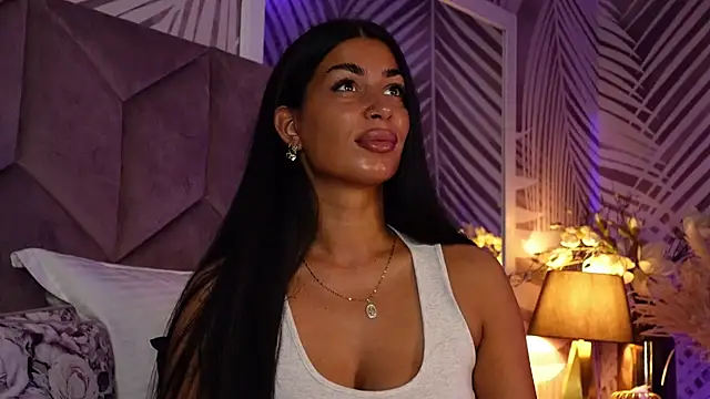 Snapshot of EvaRhea chatting on June 2026 02:57:02 AM EvaRhea online show from June 2026 02:57:02 AM