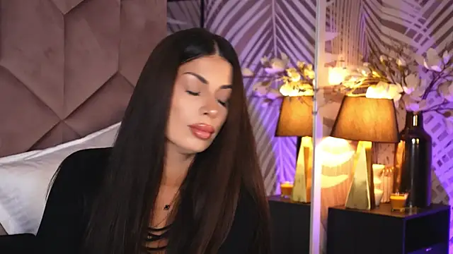 EvaRhea online show from November 2025 04:01:02 AM