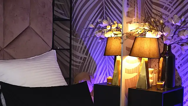 EvaRhea online show from November 2025 04:00:02 AM