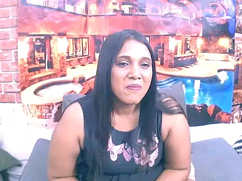 Snapshot of IndianSexyLady4u chatting on November 2025 03:18:01 PM IndianSexyLady4u online show from November 2025 03:18:01 PM