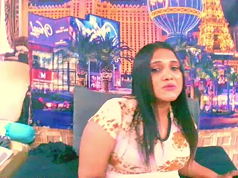 Snapshot of IndianSexyLady4u chatting on October 2025 03:22:02 PM IndianSexyLady4u online show from October 2025 03:22:02 PM