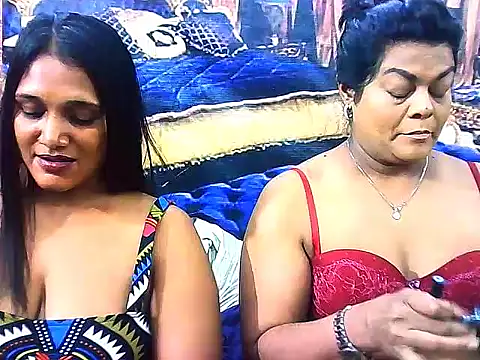 Snapshot of IndianSexyLady4u chatting on November 2025 07:22:01 AM IndianSexyLady4u online show from November 2025 07:22:01 AM